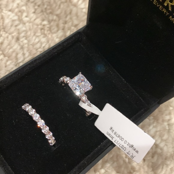 Lajerrio White Sapphire Bridal Set - Picture 6 of 6